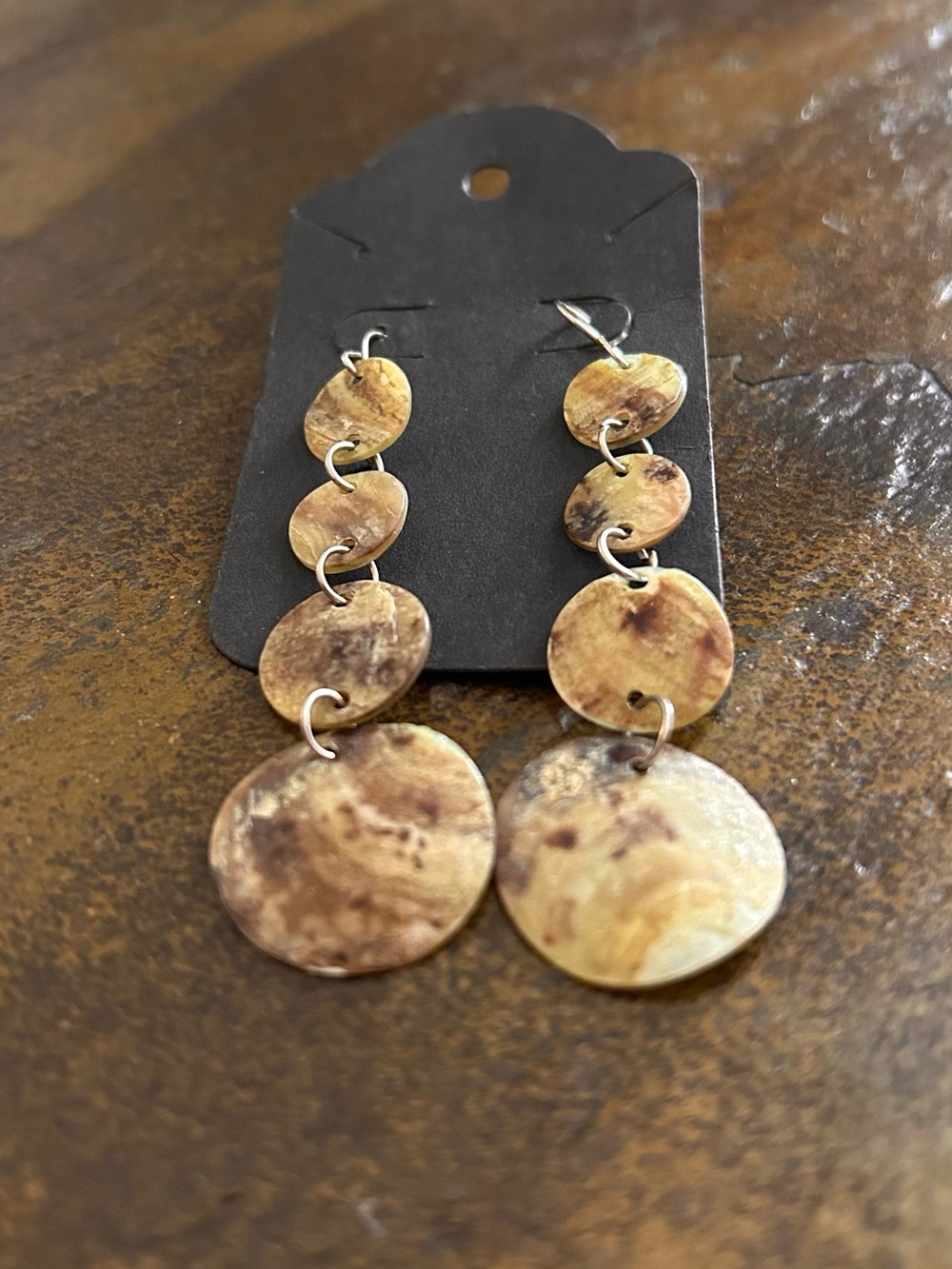 Women’s Dangle Shell 🐚 Disc Earrings in Brown Tones
